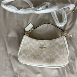 White coach handle bag