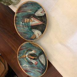 Pair Of Hand-painted Italian ceramic decorative Bowls