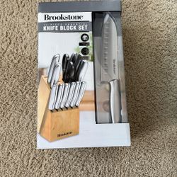 Brookstone 14-Piece Knife Block Set – Brand New.”