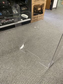 Clear Plastic Desk/counter Shield