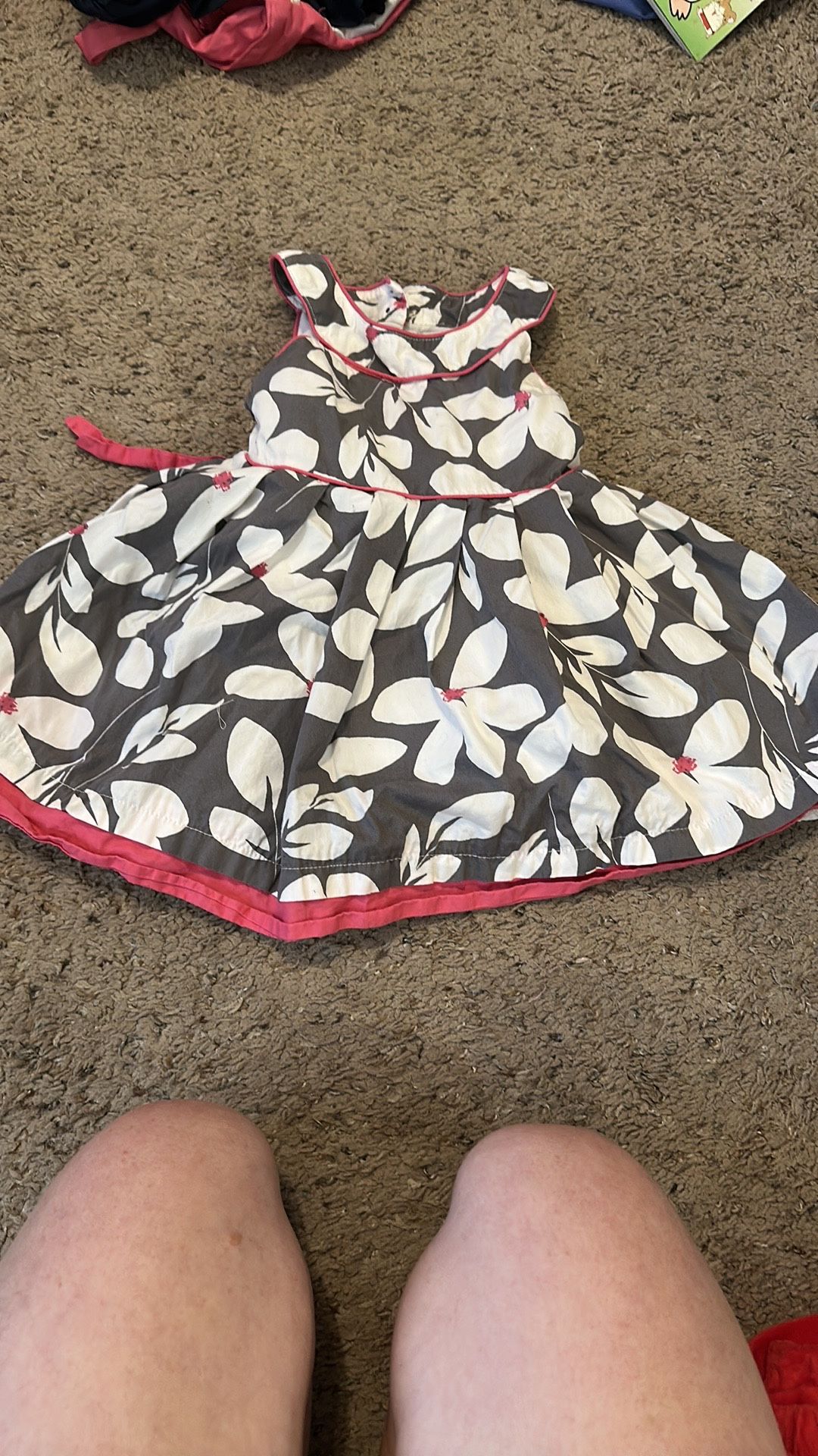 Maggie & Zoe Gray And White Floral Party Dress