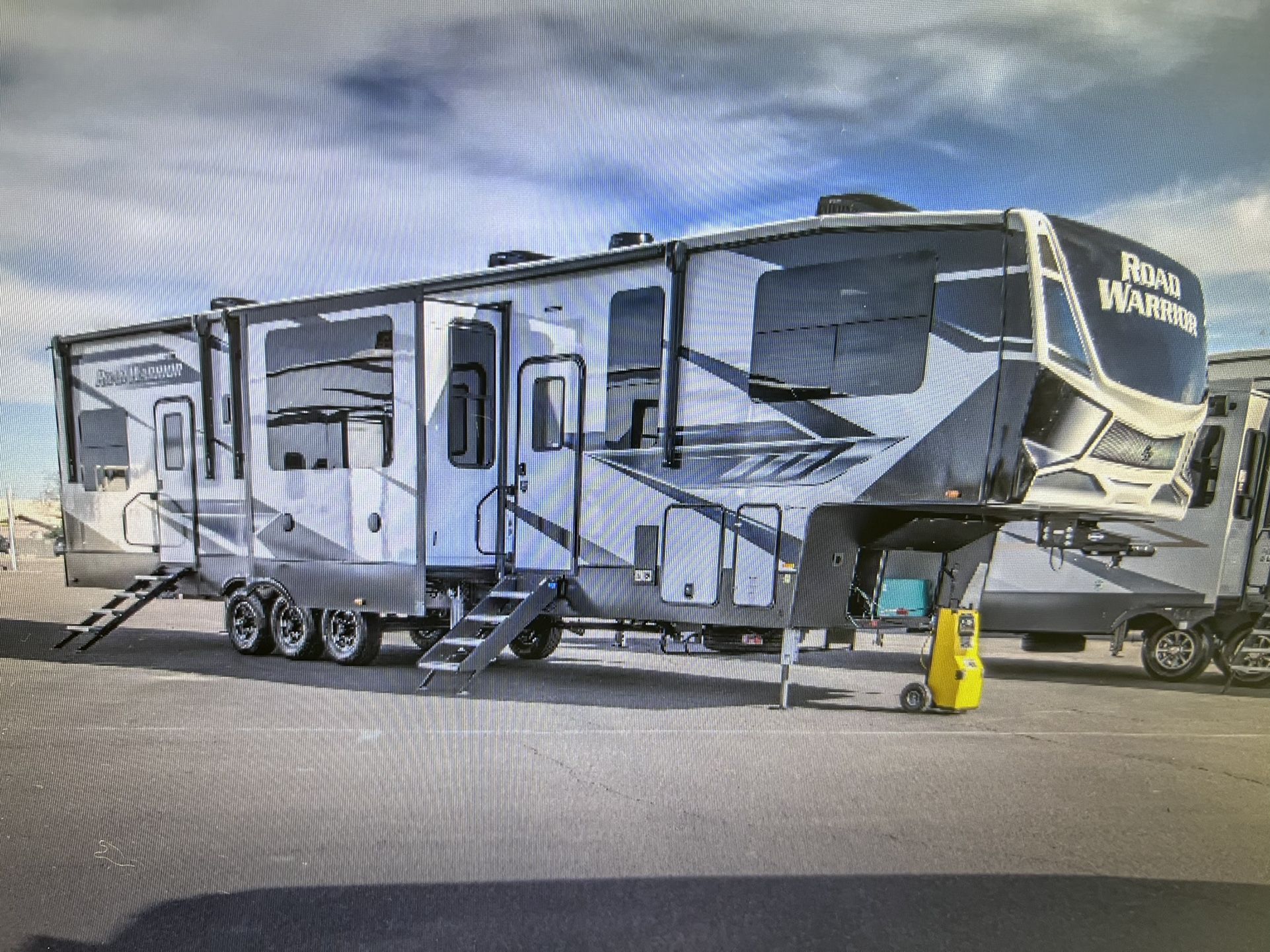 NEW 2022 RIAD WARRIOR 391RW