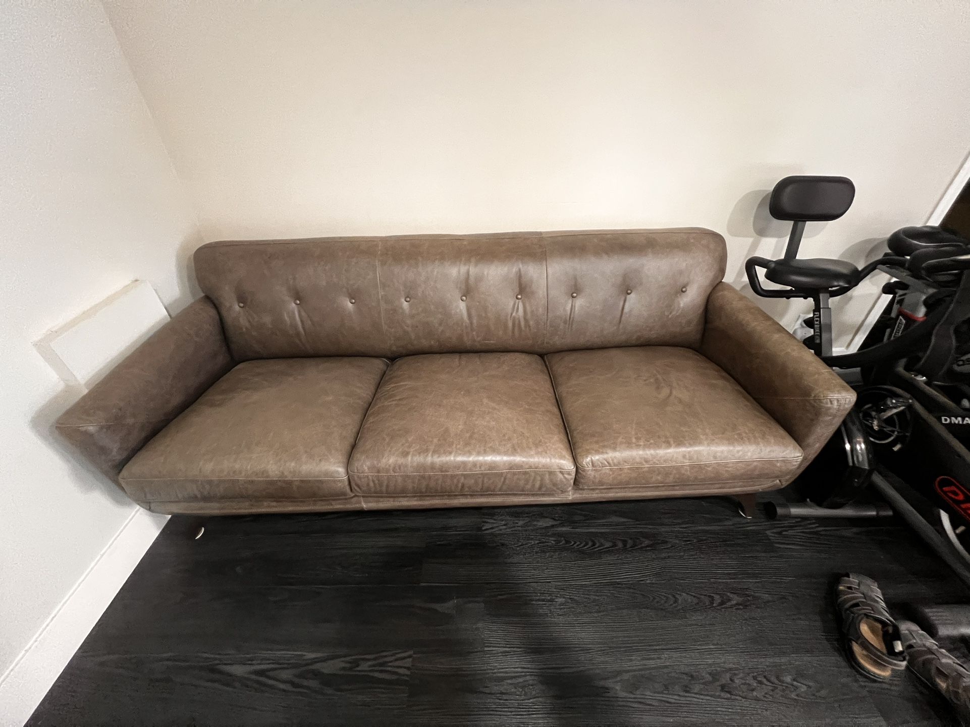 Cosette Leather Couch 86’