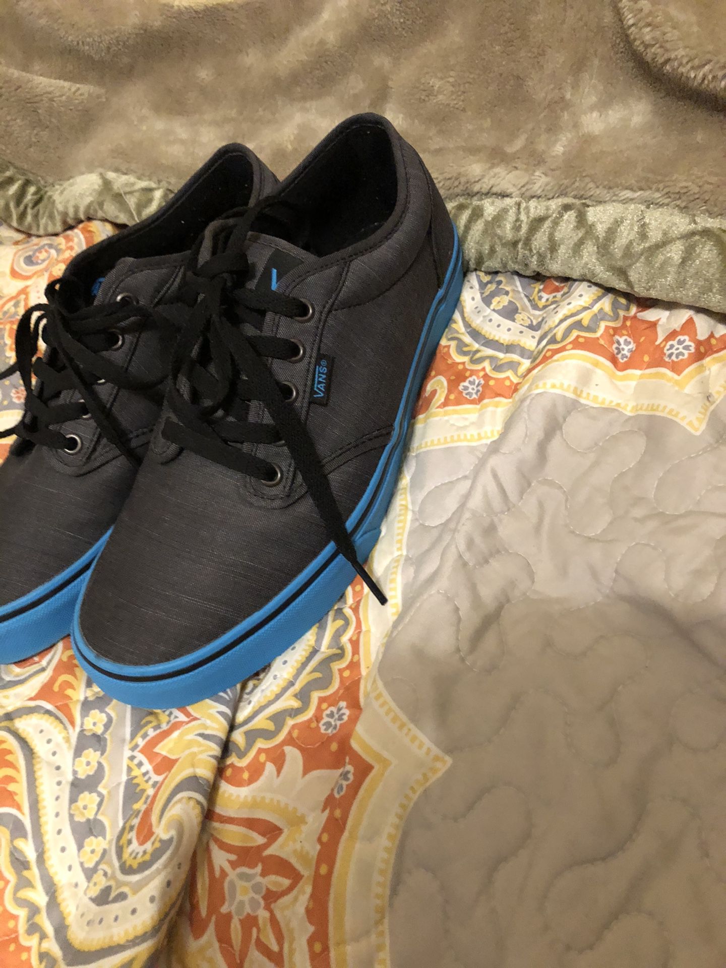 VANS mens shoes great conditions