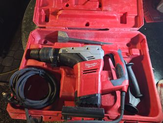 Millwaukee chipy hammer  used in good condition