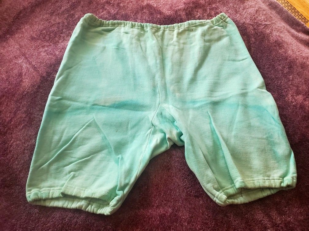 Greenish women's underwear Soviet winter panties 100% cotton flannel Trousers New, Vintage, circa 1980's Size XL - XXL
Size XL-XXL
Waist 38"
Outseam