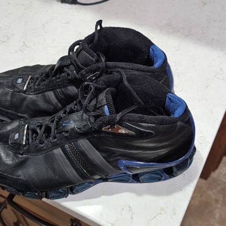 Vintage Adidas 21 Kevin Garnett 3 2Malik Black Basketball Shoes Size 11 2005 for Sale in Olympia WA OfferUp