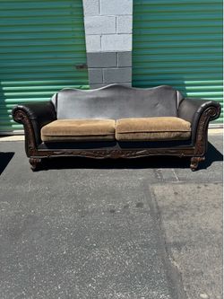 COUCH & LOVESEAT SET – $235 🛋️