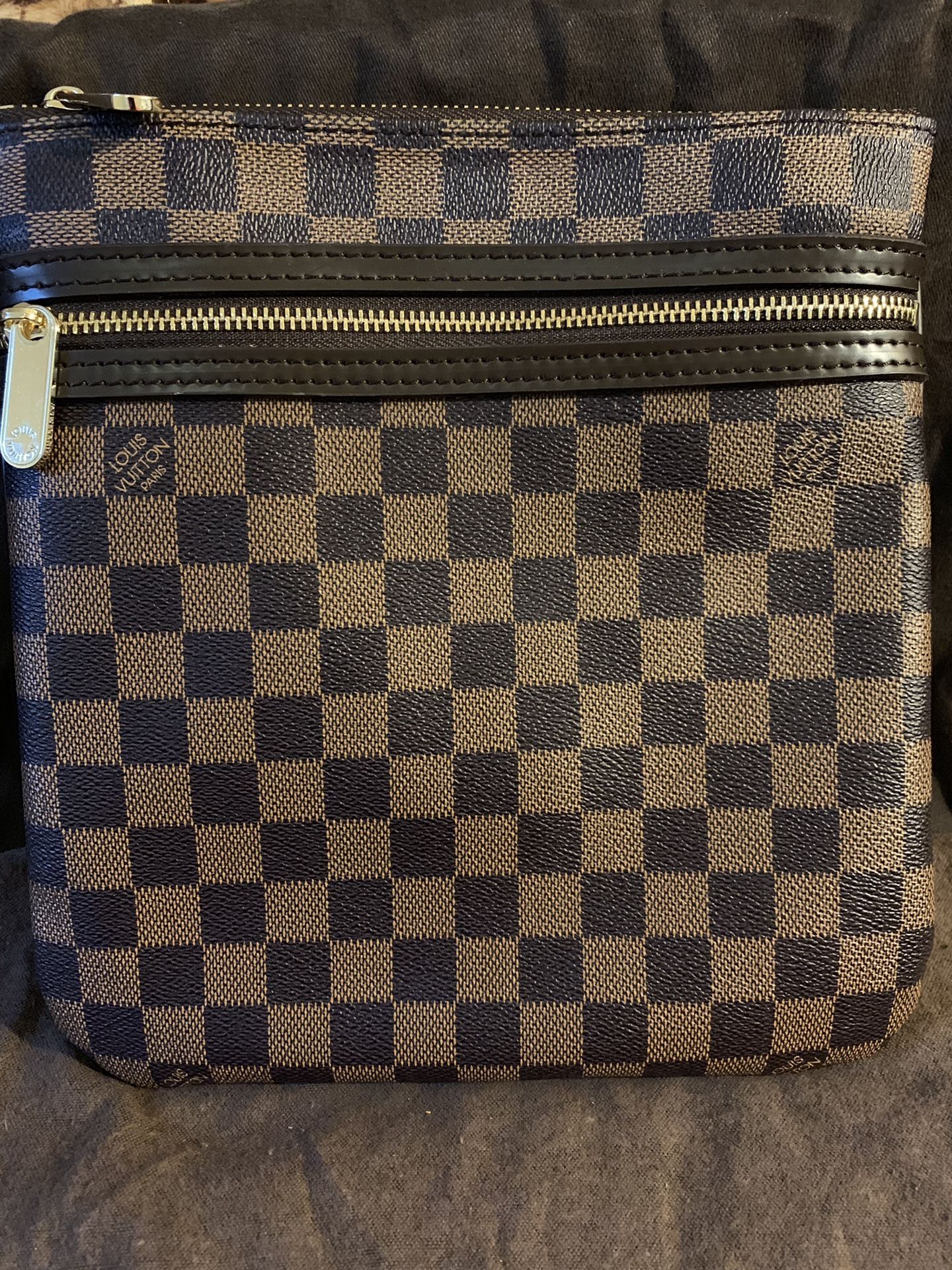 Louis Vuitton Messenger Bag