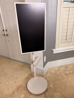 LG StanbyME Portable Touch Screen TV