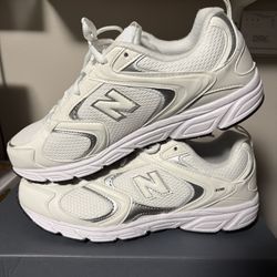 New Balance Men's 408 V1 Sneakers Casual Shoes  White/Silver Metallic/Black  Size 9 Men  Cash and pickup only 90248
