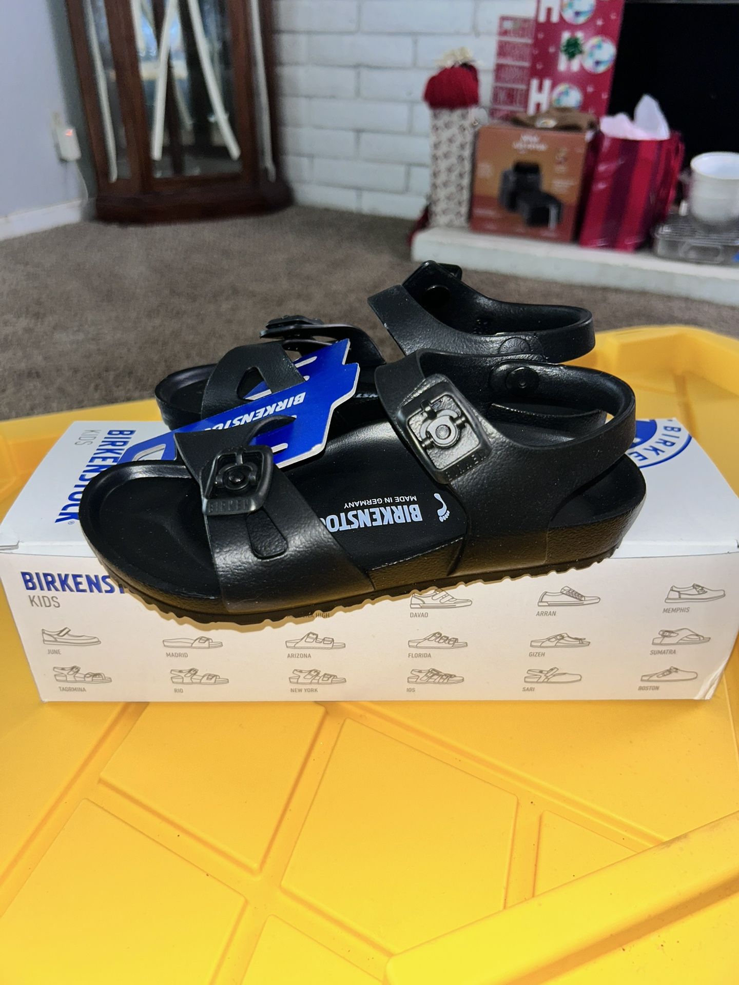 Birkenstocks Little Kids Size 13 Sandals Black 