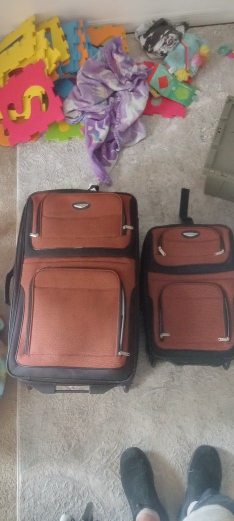 Travel Select Suitcases