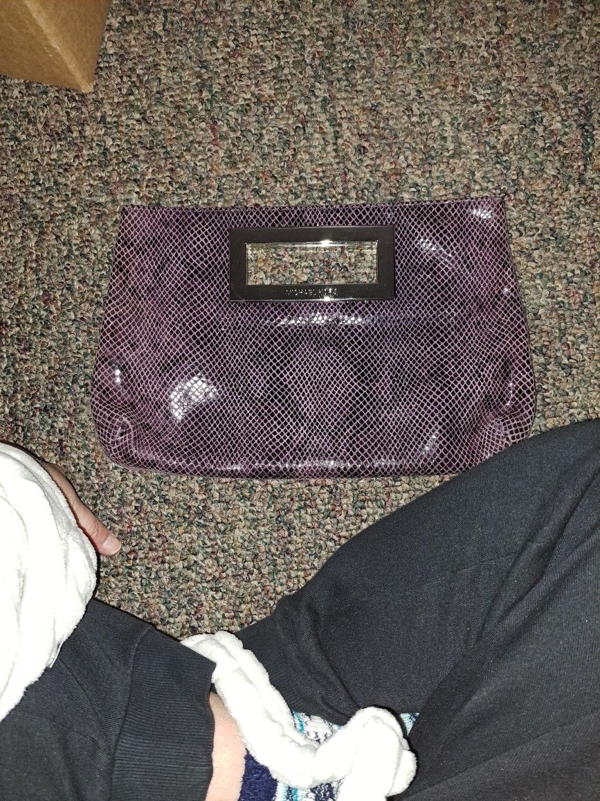 Michael kors hand clutch