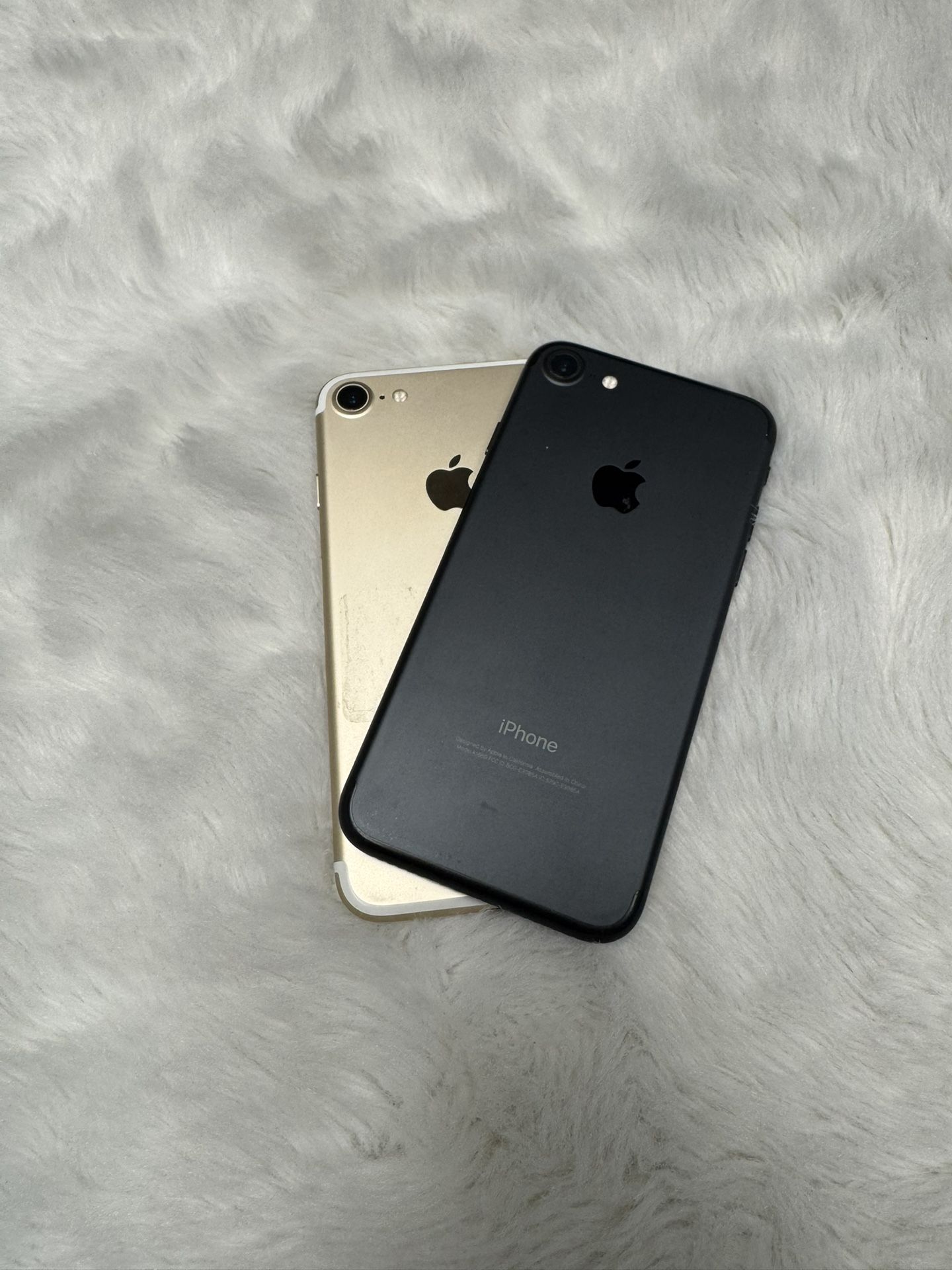 Apple iPhone 7 32GB Unlocked $100