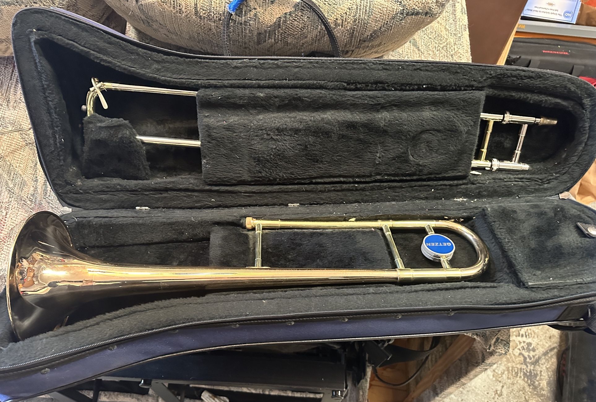 Getzen Trombone w/case