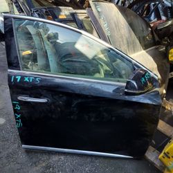 2019 Xts Right Front Door