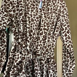 Lounge Robe. Size.  L. 10/12