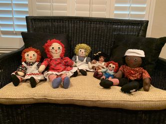 Vintage raggedy Ann and Andy dolls