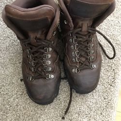 Woman’s Timberland Hiking Trail Boots 