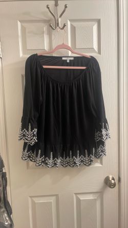 Women’s Black and White Patterned Blouse XL