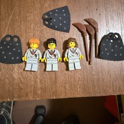 Lego Harry Potter Series Mini Figure Brooms And Capes
