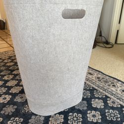Laundry basket 