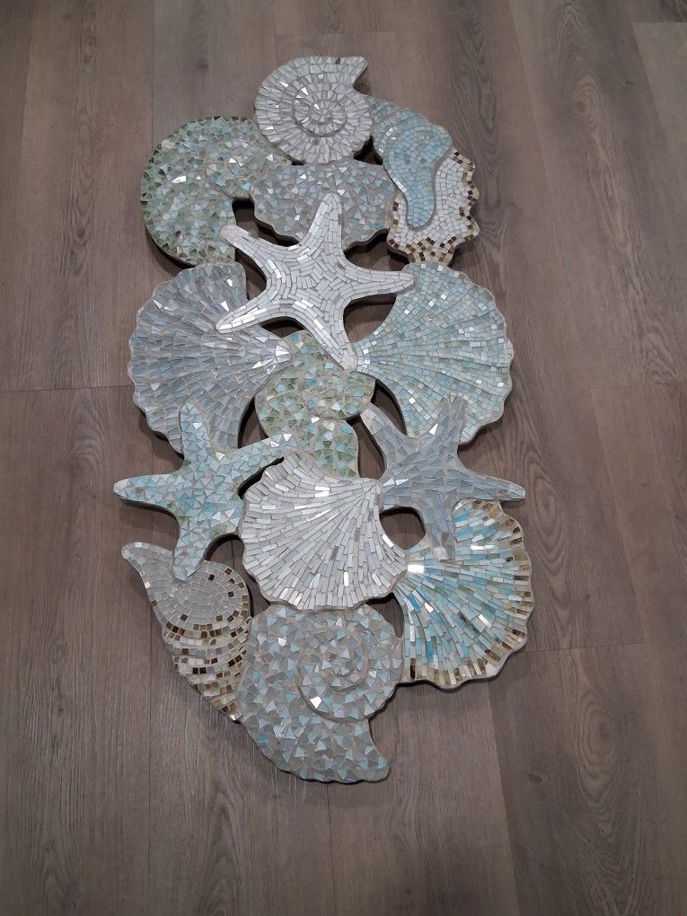 Beachy Starfish Shell Wall Art