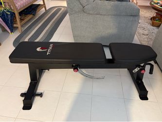 Titan Adjustable Weightlifting Bench