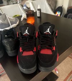 Jordan 4s