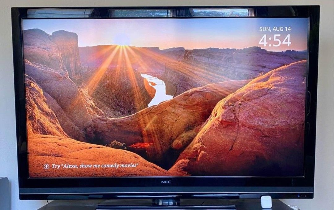 60" NICE TELEVISION