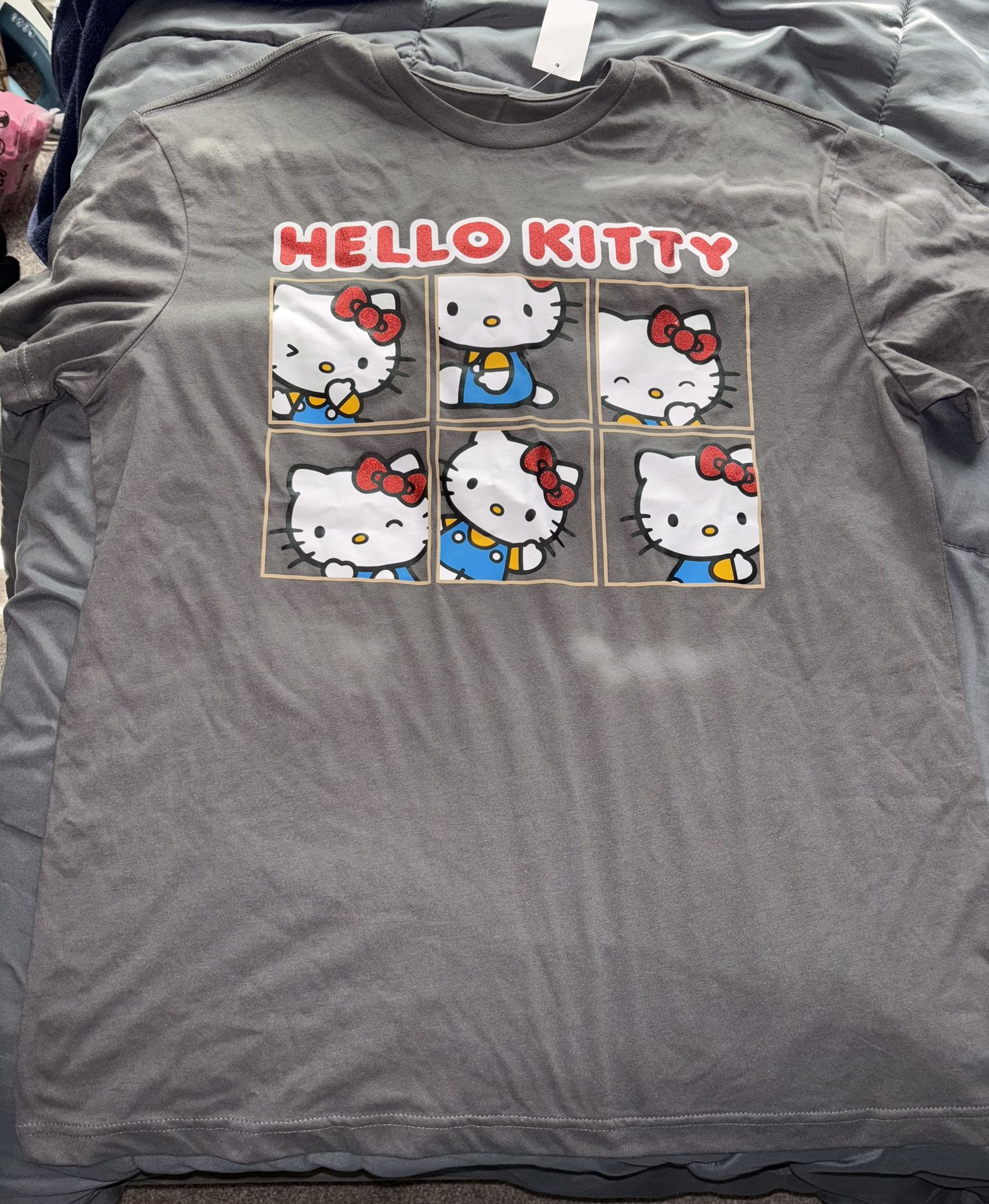 Women’s Hello Kitty Top Size XL