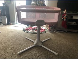 Pink Halo Bassinest