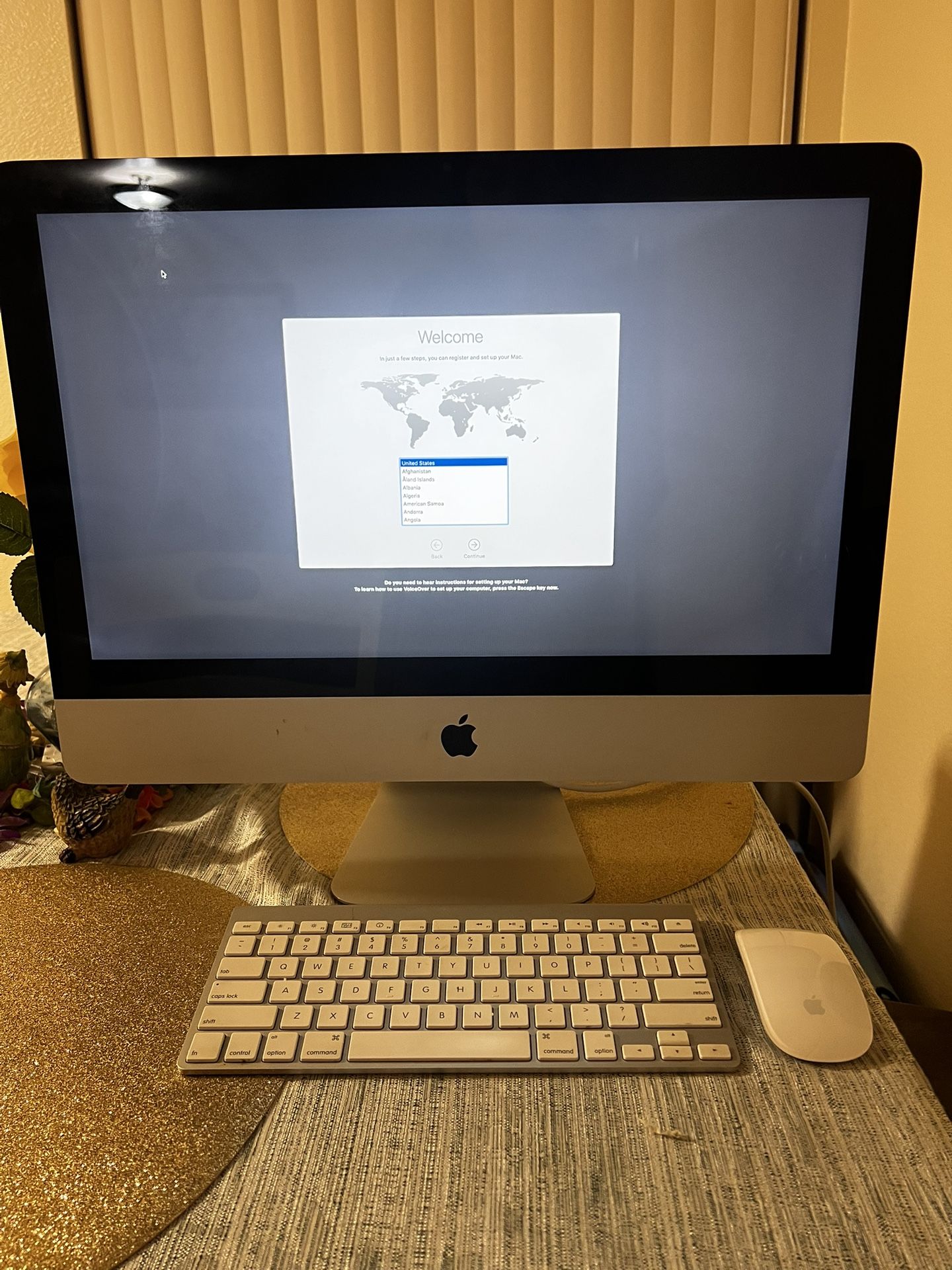 iMac (21.5-inch Mid 2010)