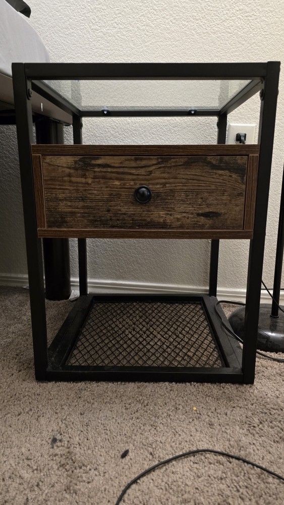 Night Stand / Bedside table