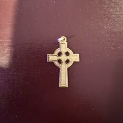 Gold 14 K Celtic Cross 