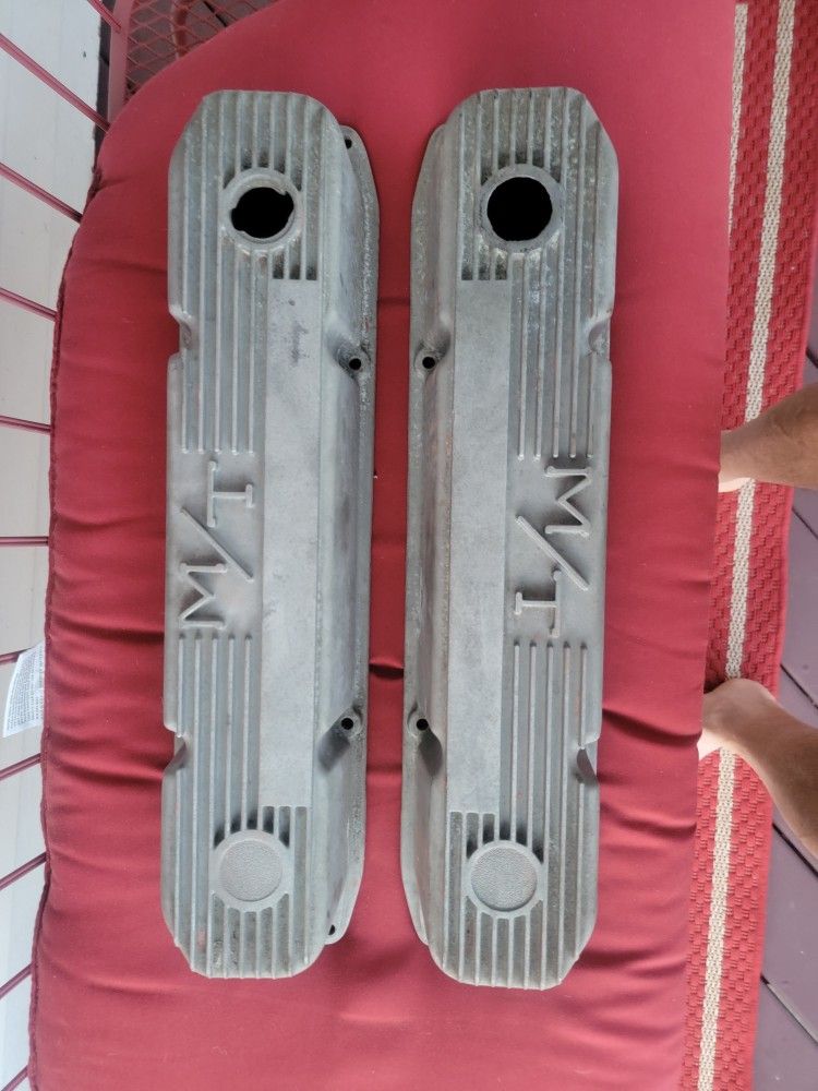 M/T BIG BLOCK MOPAR VALVE COVERS