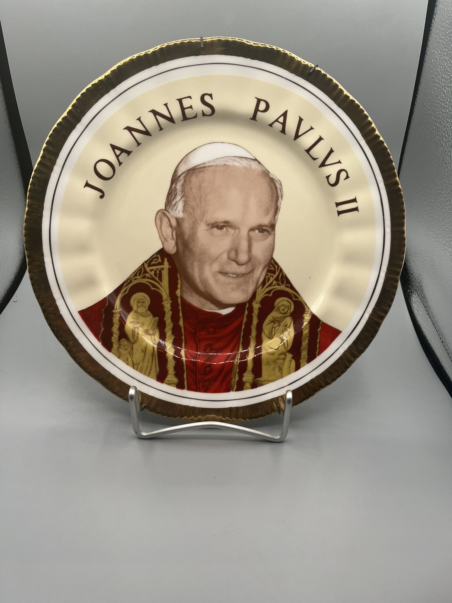 Collectors Pope John Paul II Porceline Plate Gold Trim