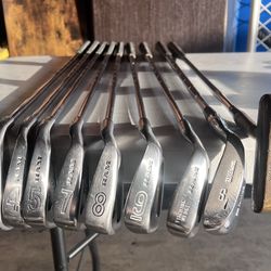 $70 🏌️🏌️ Complete Golf Set with Bag and Push Cart – Ready to Play pick up at Pomona