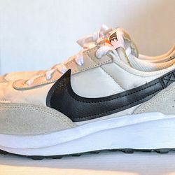 Nike Waffle Debut Women’s  Size 8.5