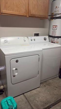 Washer and dryer (IF GONE BEFORE THE 12 $250