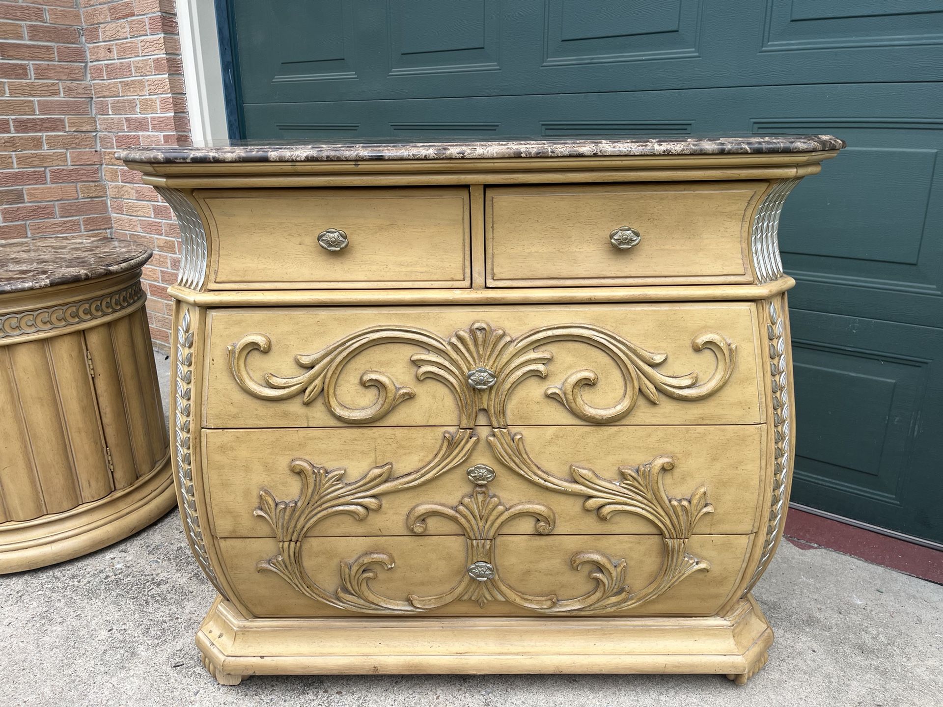 Coffee And Dressing Table