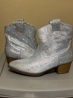 Link shinny boots