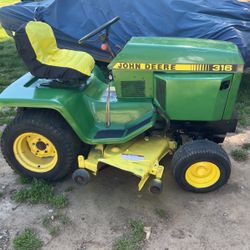 John Deere 316 Tractor 