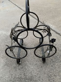 Iron home Decor, home decor, iron decor, wine decor, wine holder