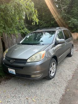 2004 Toyota Sienna