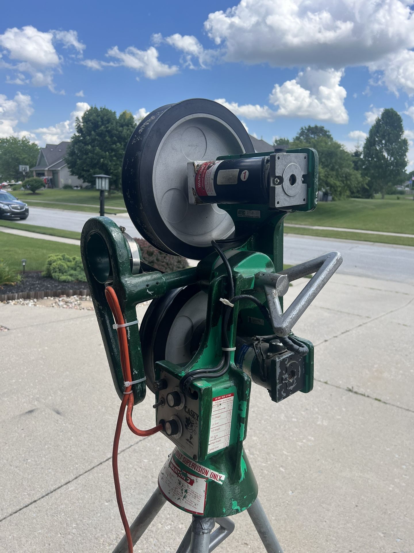Atec Pitching Machine