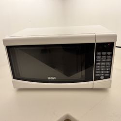 RCA Microwave 0.7 Cu Ft