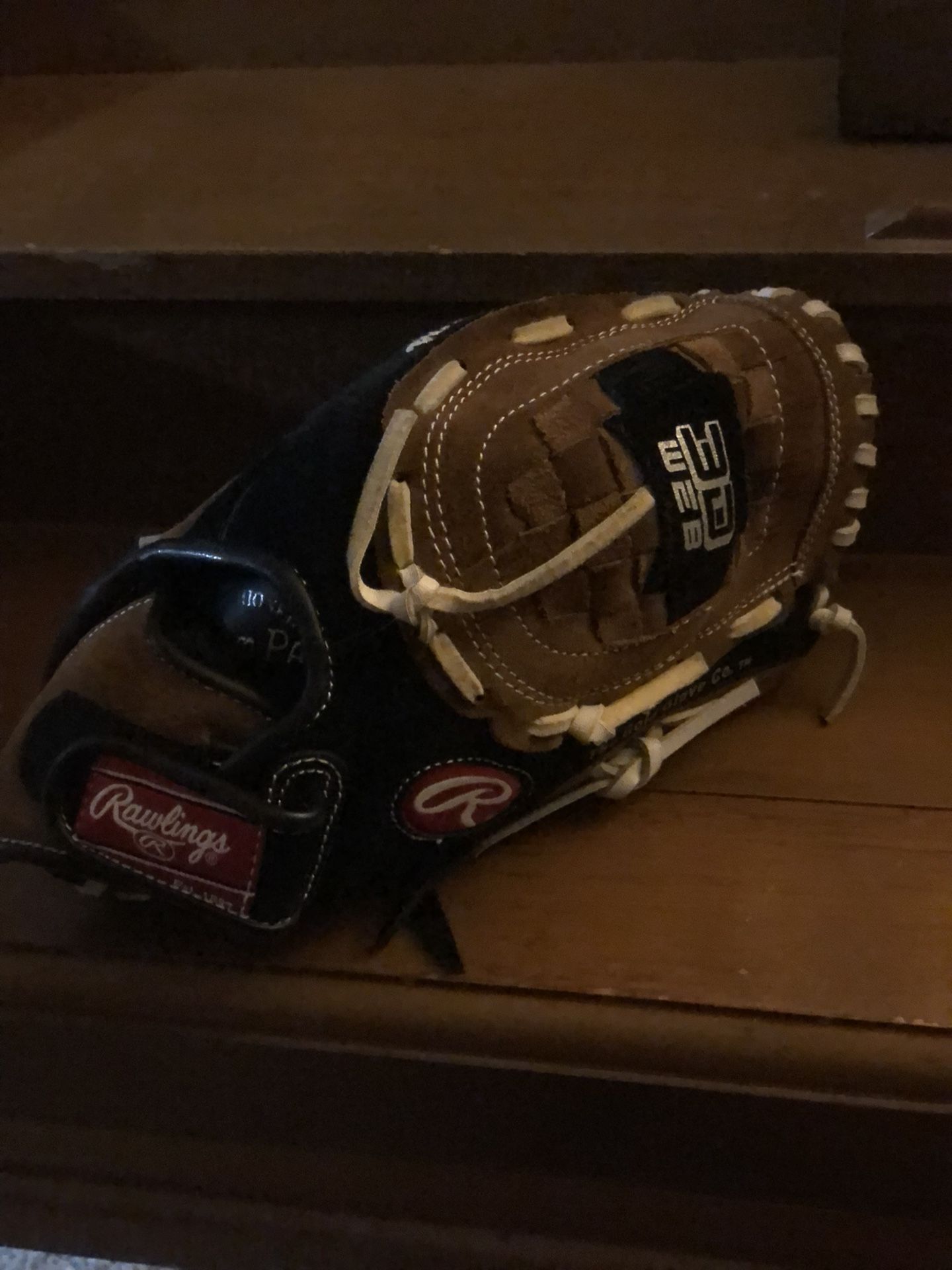 Rawlings Baseball Glove (kids)