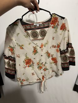 Women’s Floral Boho Small Shirt